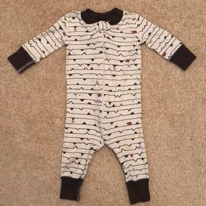 Hanna Andersson sleeper size 60